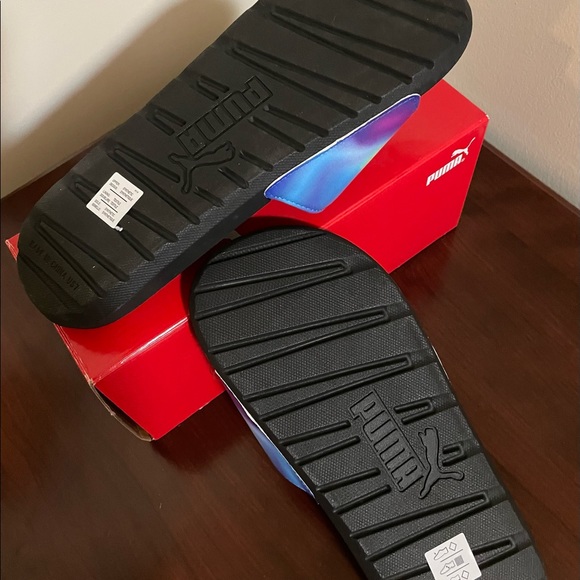 Puma Slides - Picture 2 of 5